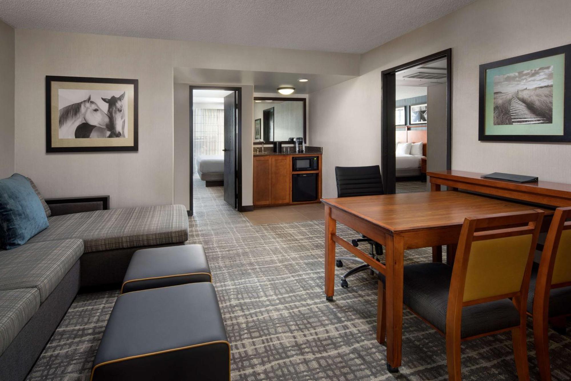 Embassy Suites By Hilton Austin Central Ngoại thất bức ảnh