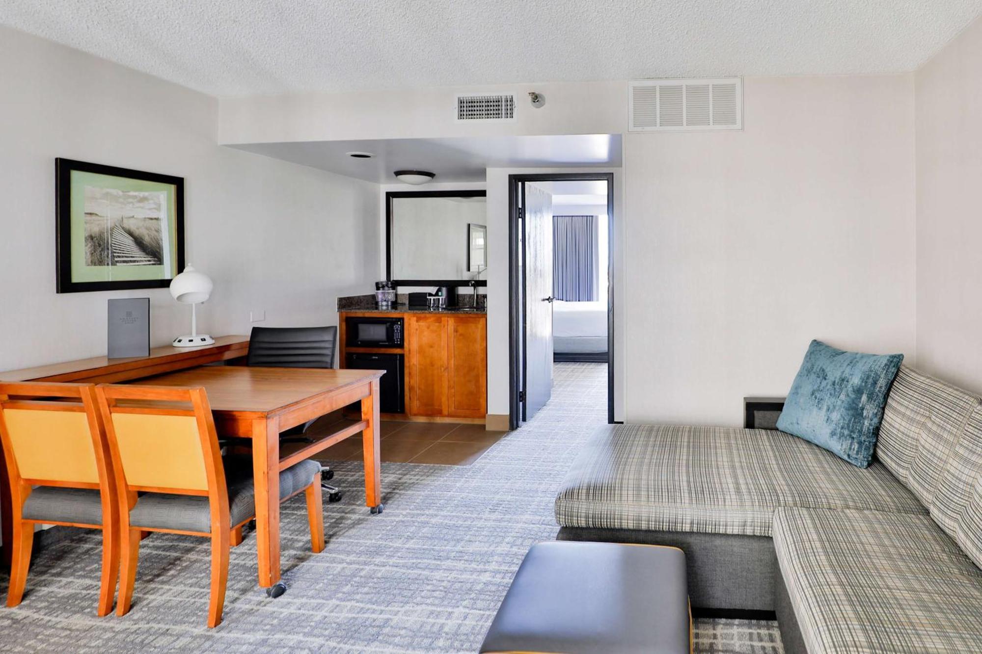 Embassy Suites By Hilton Austin Central Ngoại thất bức ảnh