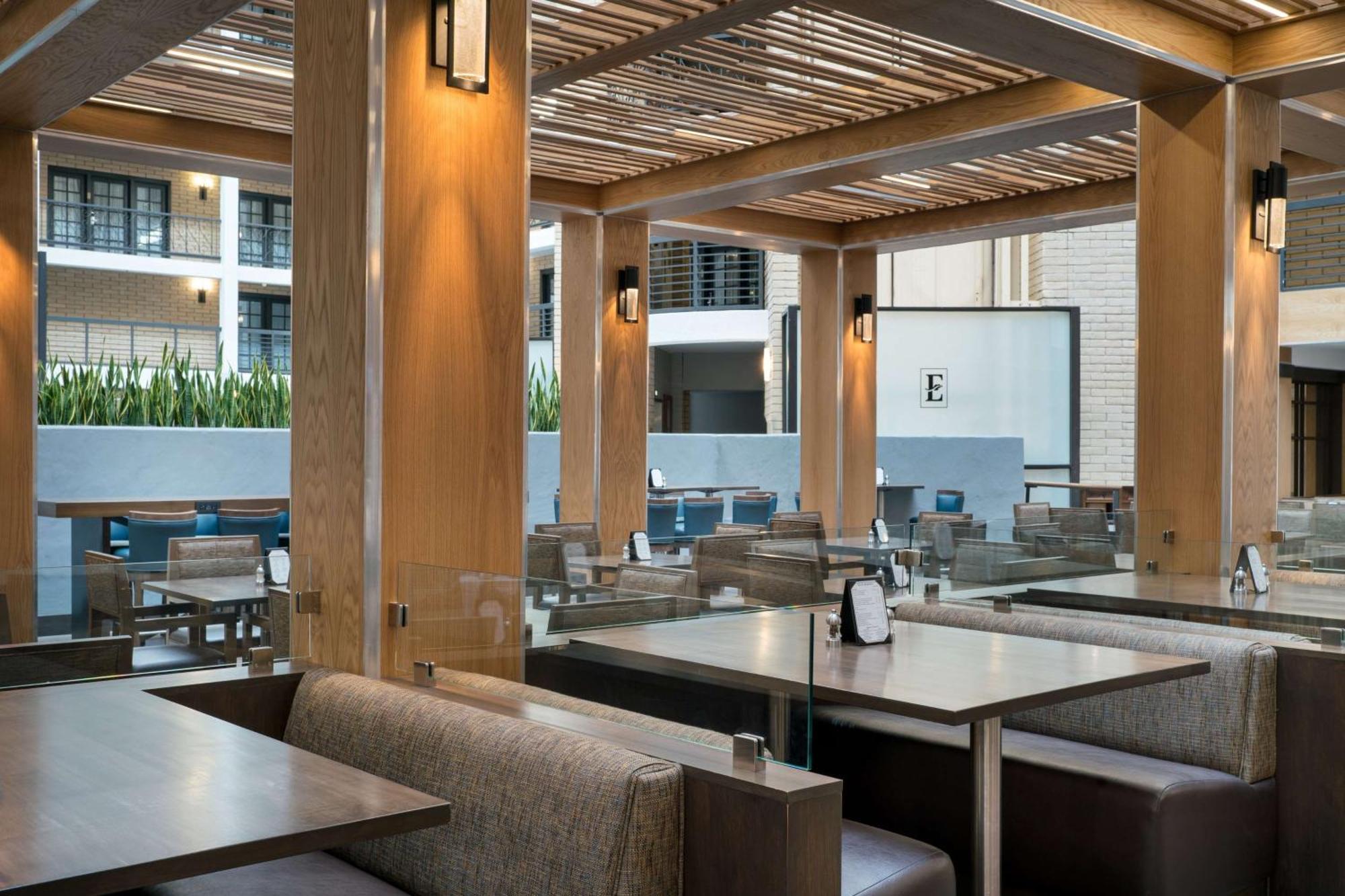 Embassy Suites By Hilton Austin Central Ngoại thất bức ảnh